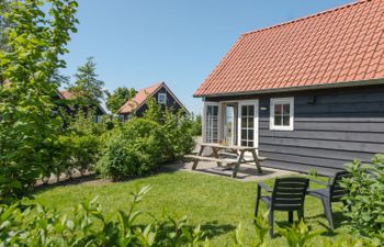 Zeeuwse Cottage Wemeldinge Holiday Home