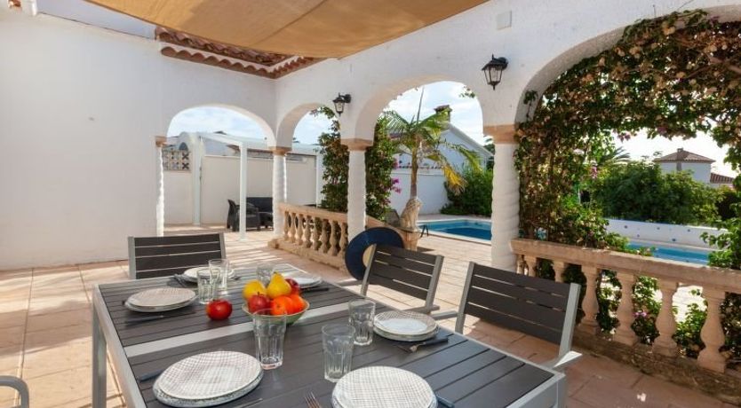 Photo of Villa del Capitan