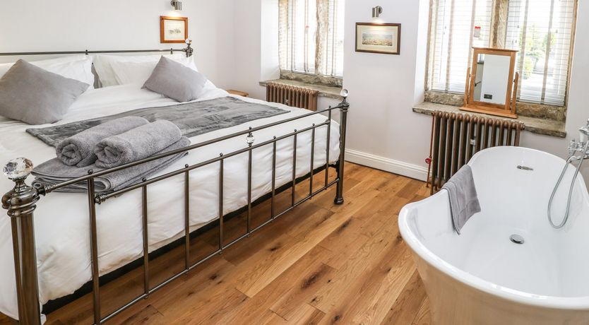 Photo of Ha'penny Cottage