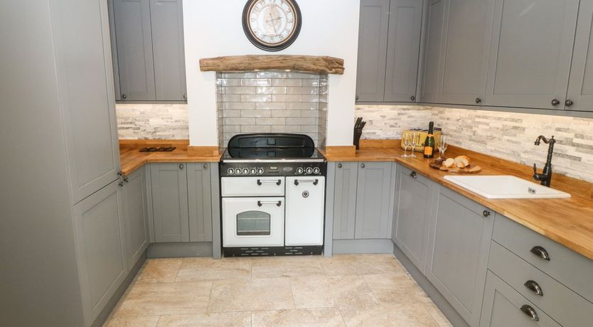 Photo of Bwthyn Bach Gwyn