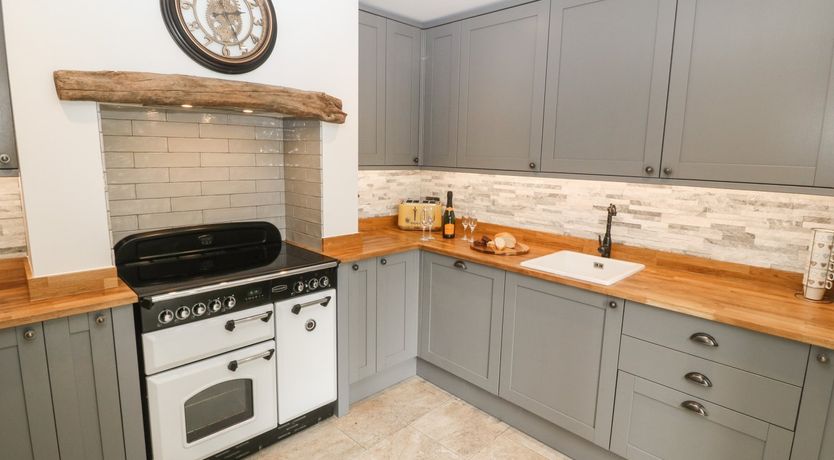 Photo of Bwthyn Bach Gwyn