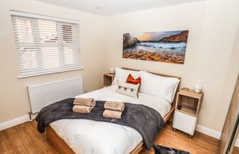 3 Rothbury Place Apartment