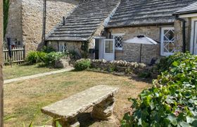 Photo of sea-pink-cottage