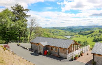 The Larches Holiday Cottage