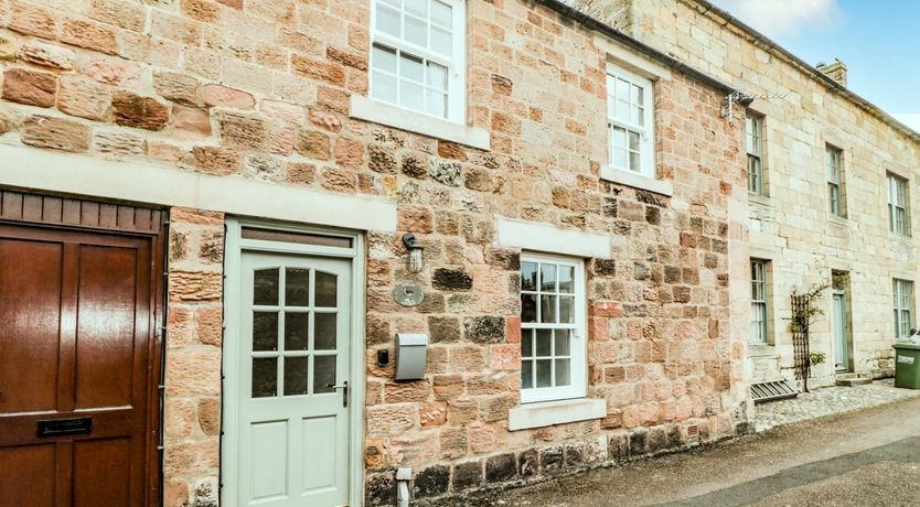 Photo of Curlew Cottage, 2 Fenkle Street