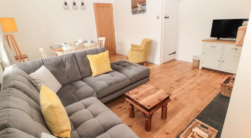 Photo of Curlew Cottage, 2 Fenkle Street