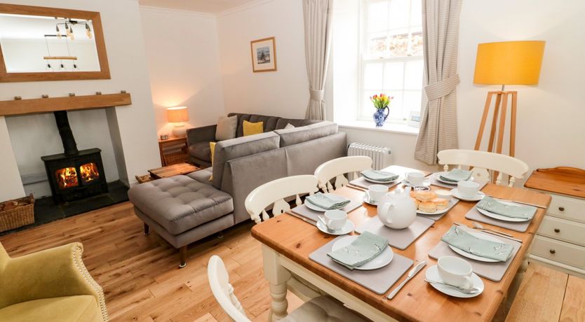 Photo of Curlew Cottage, 2 Fenkle Street