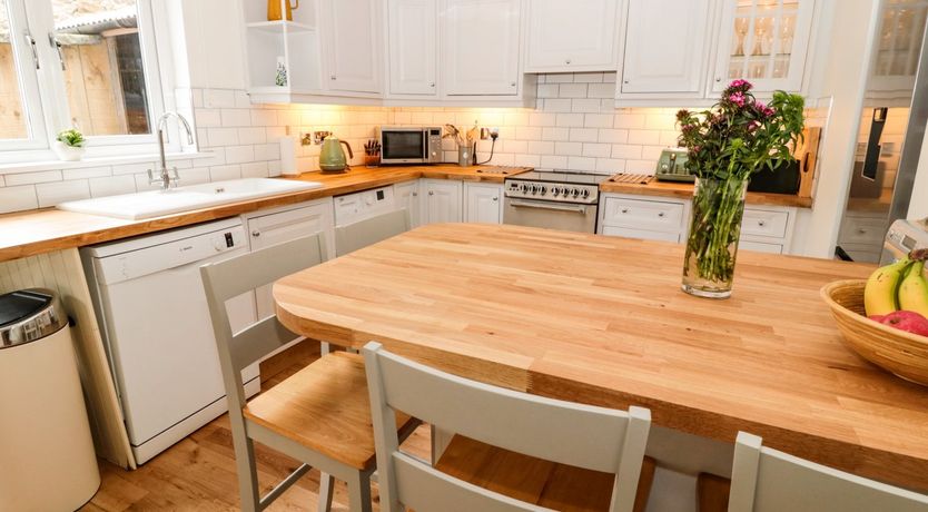 Photo of Curlew Cottage, 2 Fenkle Street