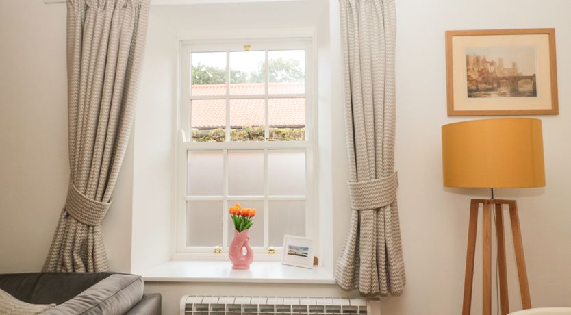 Photo of Curlew Cottage, 2 Fenkle Street