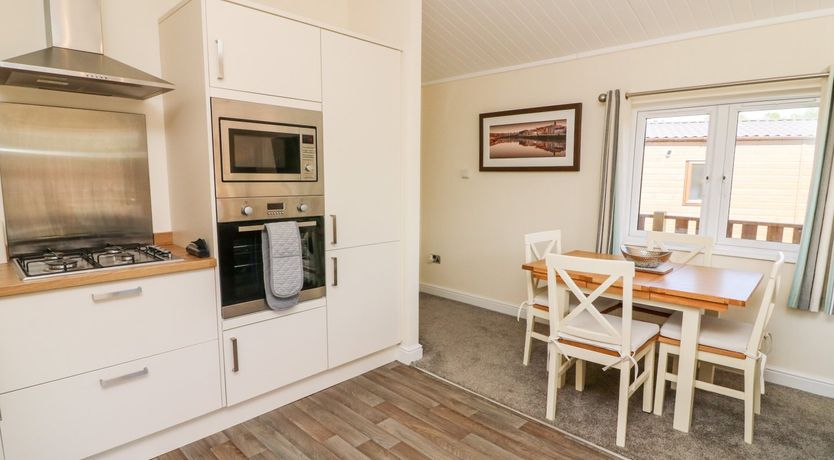 Photo of Eden Lodge - Sherwood 21