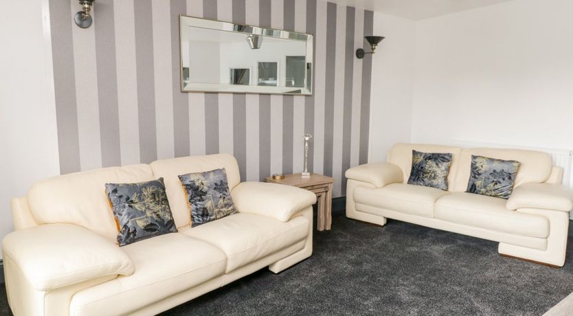 Photo of 6 Lock View