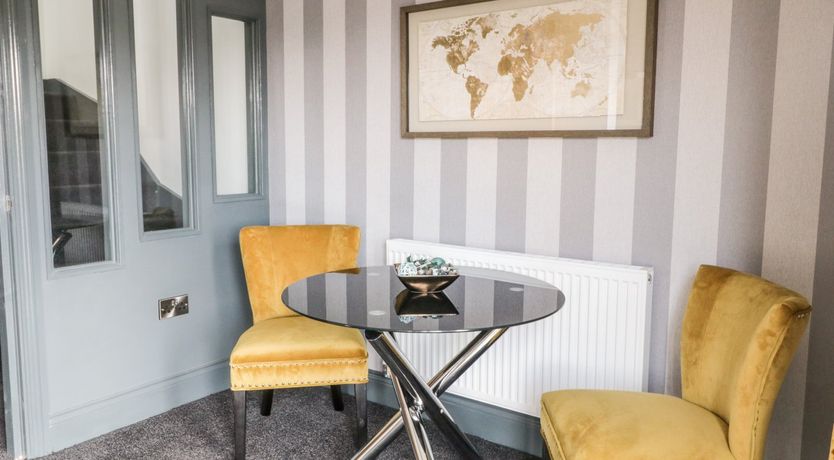 Photo of 6 Lock View