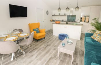Summerhouse Holiday Cottage