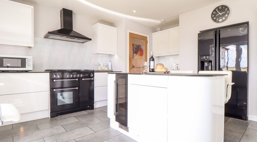 Photo of Summerhayes