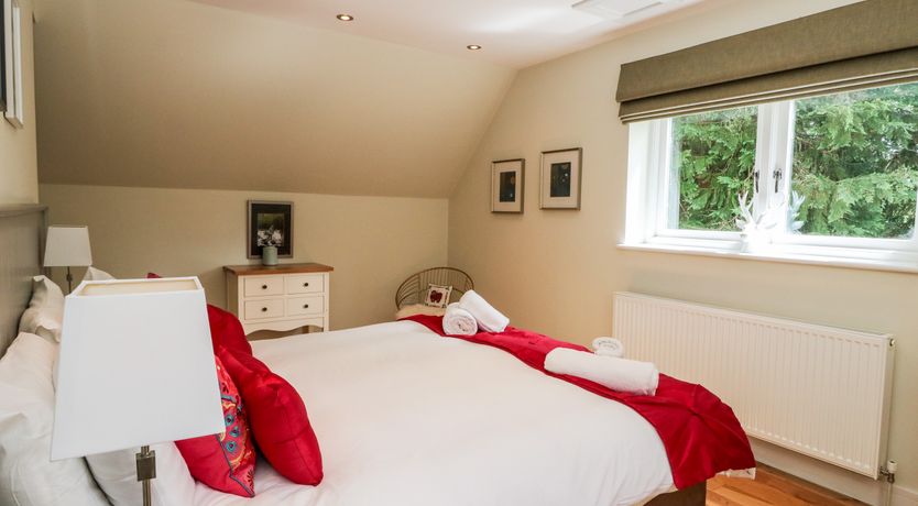 Photo of Waterfall Apartment