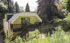 Photo of Waterfall Apartment