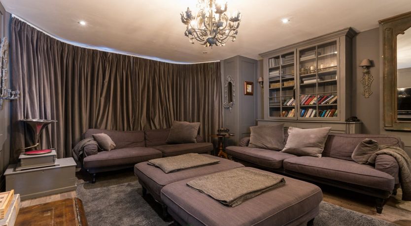 Photo of The High View