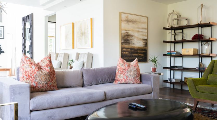 Photo of Hollywood Swinging