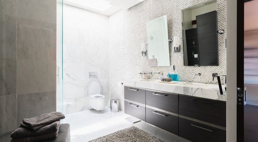 Photo of Hollywood Swinging