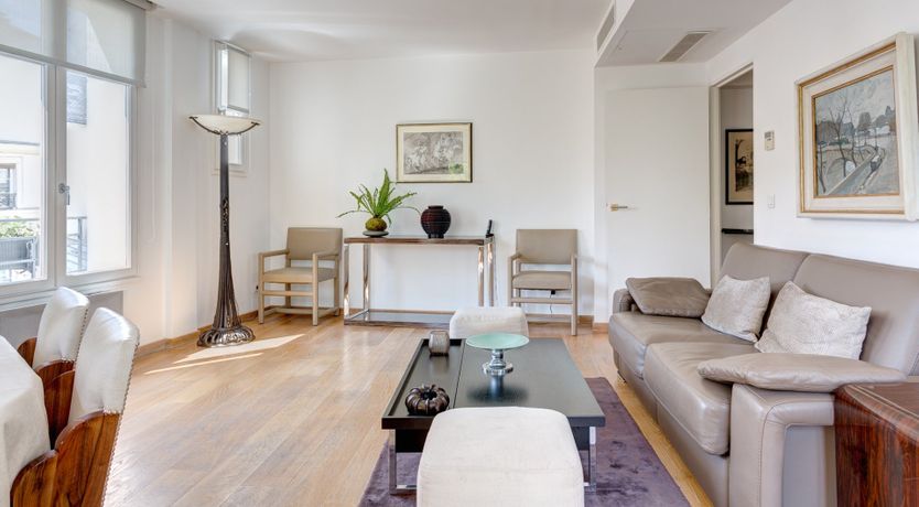 Photo of Retro Montmartre