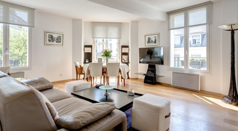 Photo of Retro Montmartre