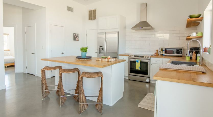 Photo of The Roadrunner