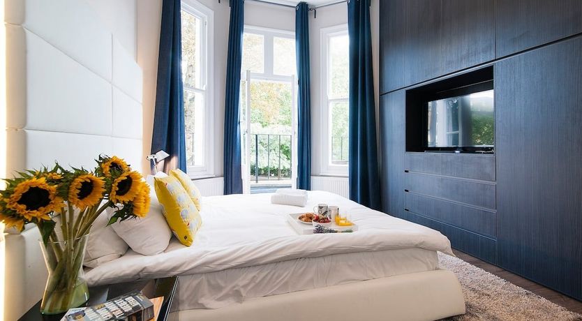 Photo of Holding Court