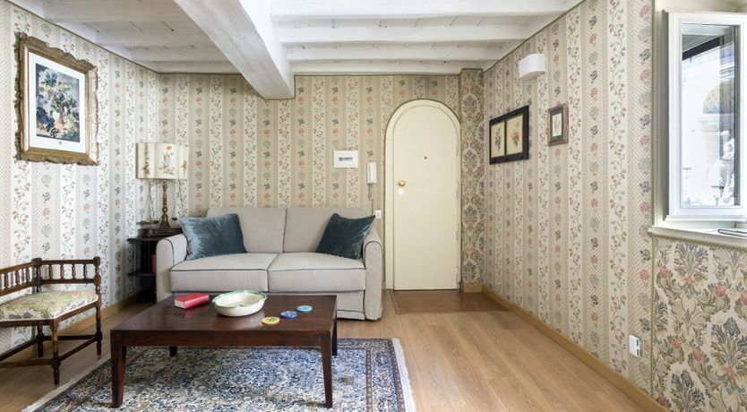 Photo of Sandalwood & Bergamot