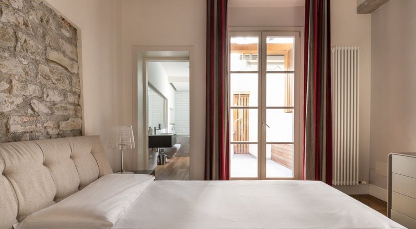 Photo of Pietra Serena