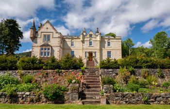 Assynt House Holiday Cottage