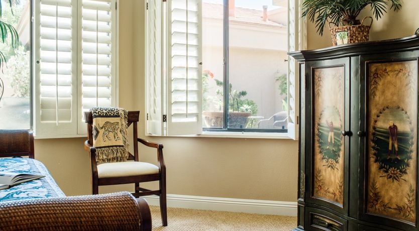 Photo of Antiques On The Green