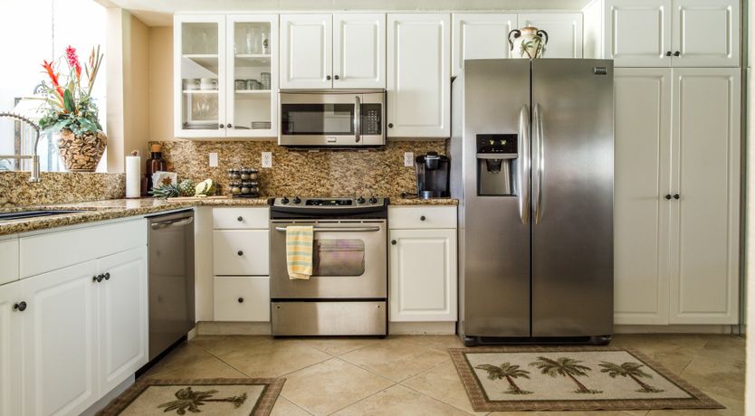 Photo of Antiques On The Green