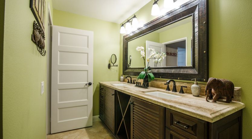 Photo of Antiques On The Green