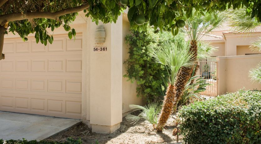 Photo of Antiques On The Green