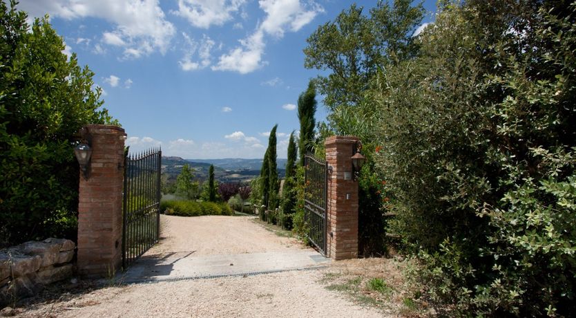 Photo of Azzurro Sky