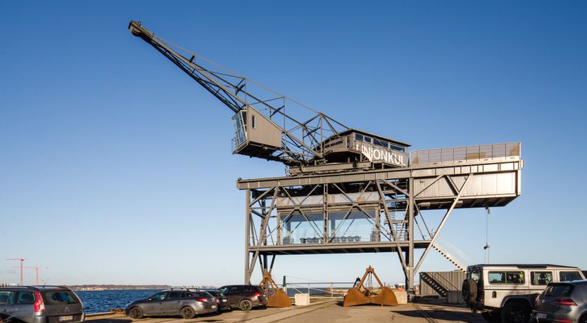 Photo of The Old Coal Crane