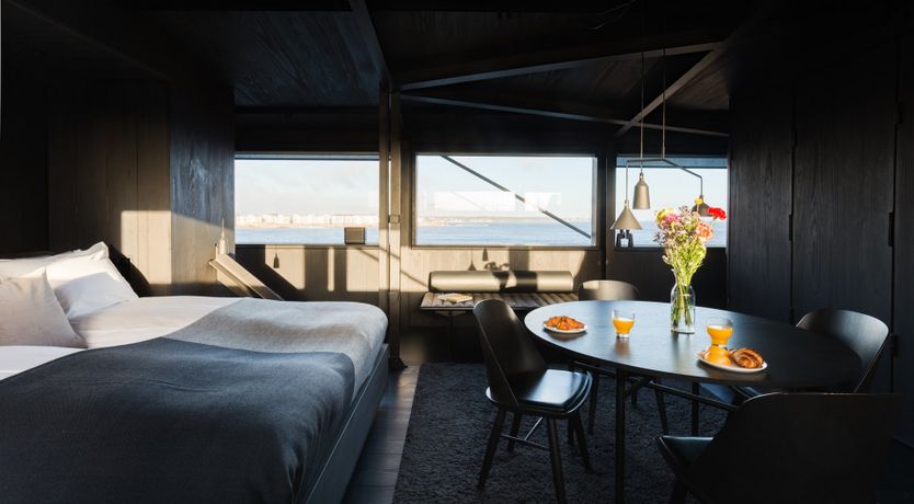 Photo of The Old Coal Crane