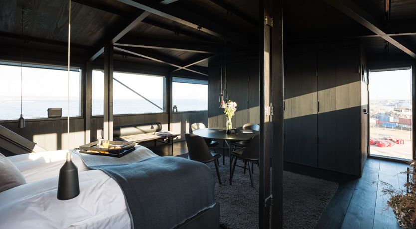 Photo of The Old Coal Crane