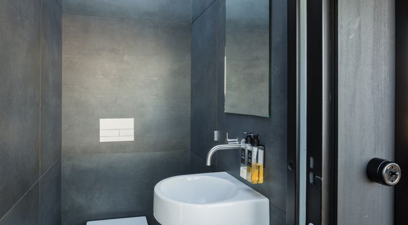 Photo of The Old Coal Crane