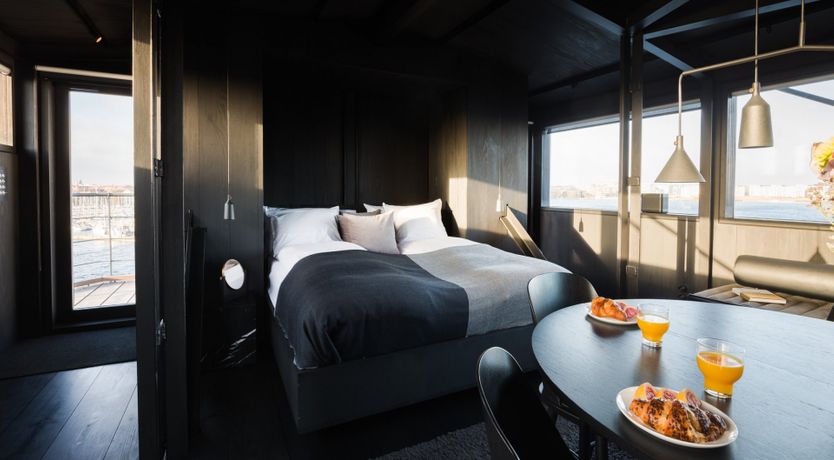 Photo of The Old Coal Crane