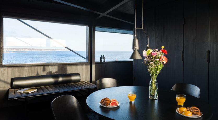 Photo of The Old Coal Crane