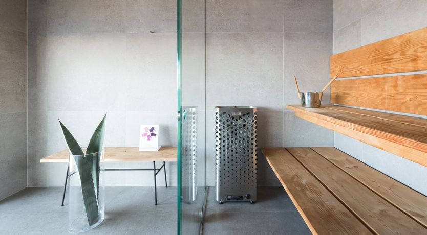 Photo of The Old Coal Crane