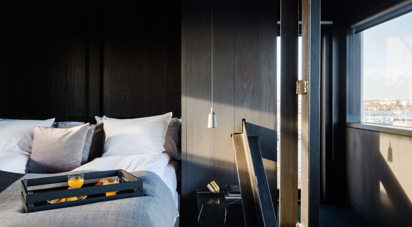 Photo of The Old Coal Crane