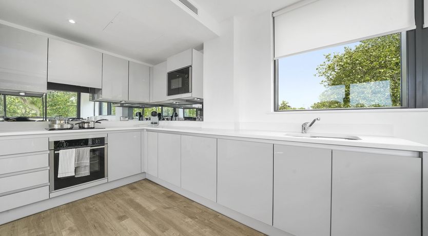 Photo of Arborea In White