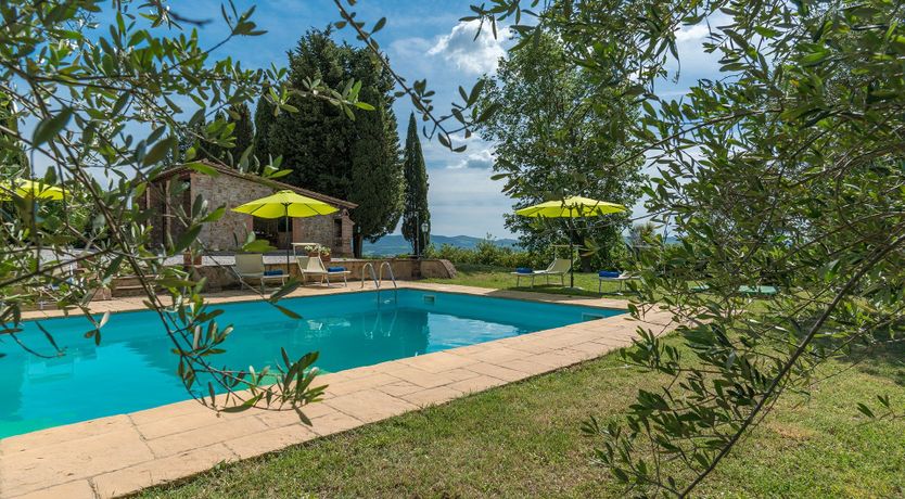 Photo of Twin Set & Pearls