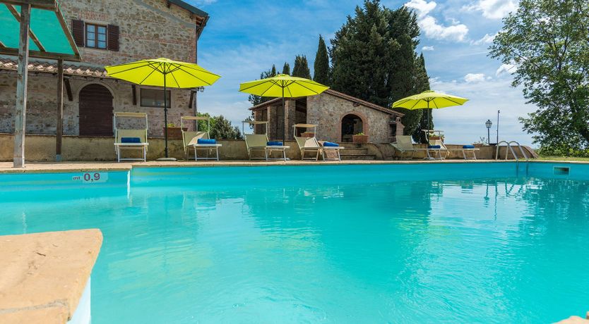 Photo of Twin Set & Pearls