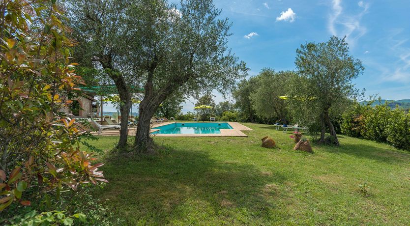 Photo of Twin Set & Pearls