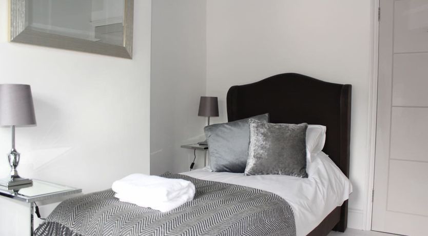 Photo of White Peony