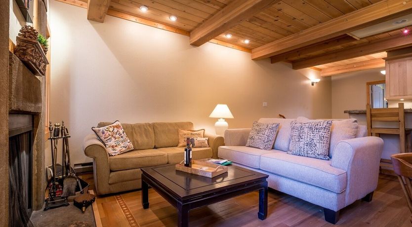 Photo of Creek & Glen