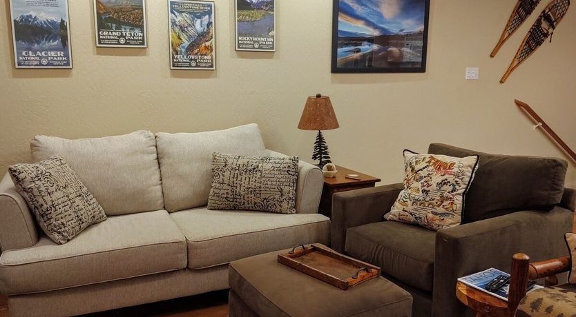 Photo of Creek & Glen